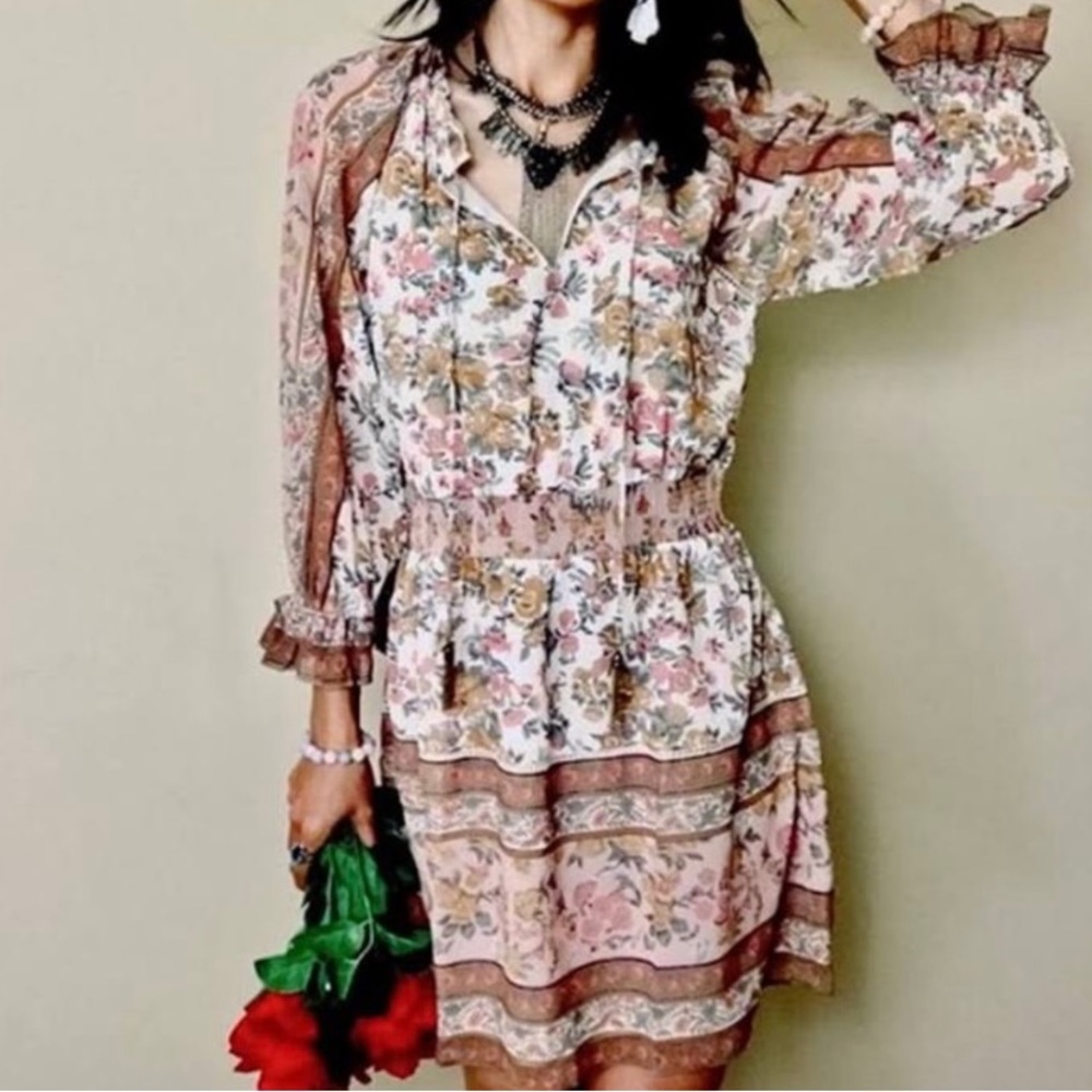 Final price drop! Love the Label Boho Dress. Size small.
